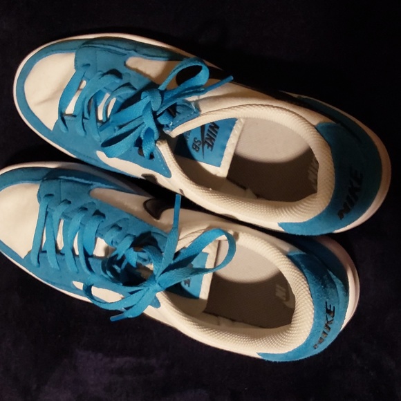 NIKE SB ADVERSARY LAZER BLUE / BLK/ WHITE SIZE 11 SHOES - Picture 5 of 7